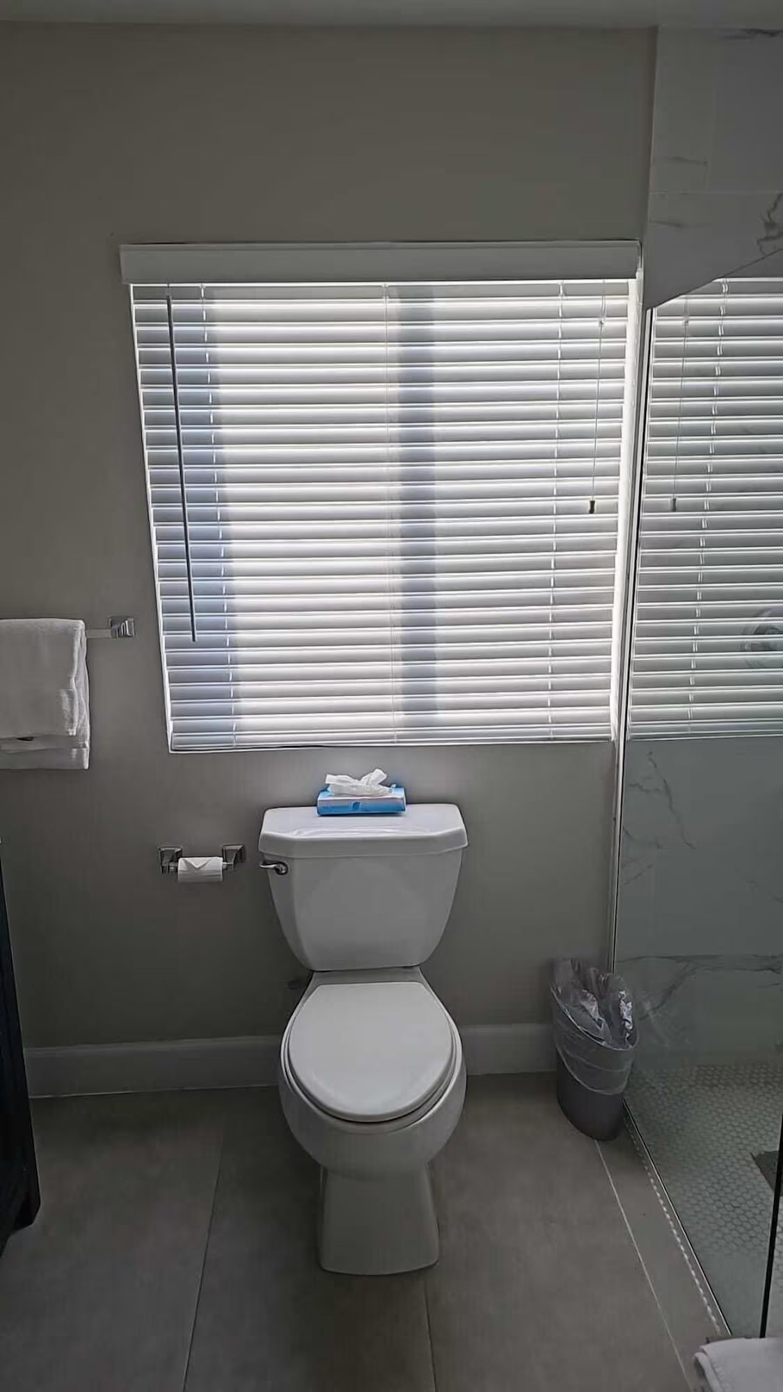 2 bedroom ocean view bathroom