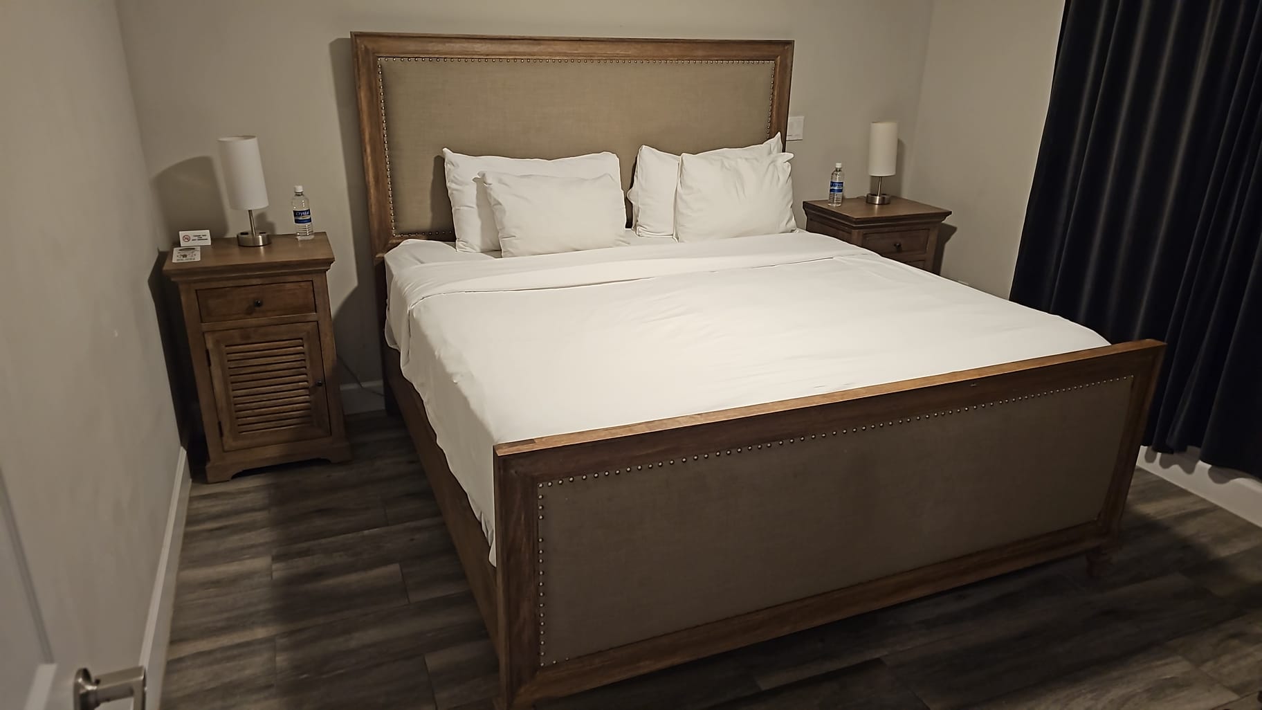 1 Bedroom Pool View Suite 2